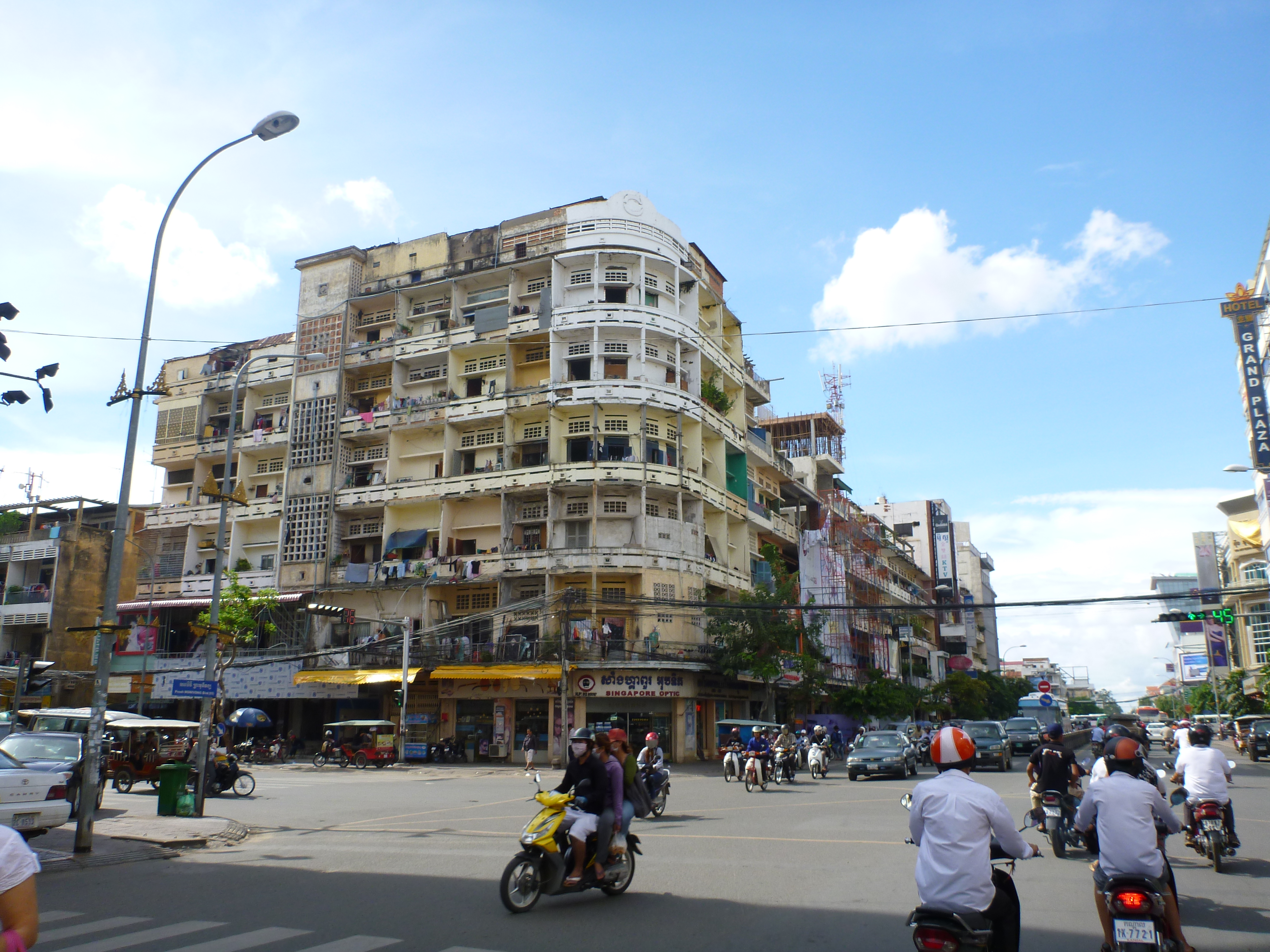 Download this Phnom Penh Sihanoukville picture